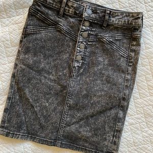 ACID WASHED JEAN SKIRT
